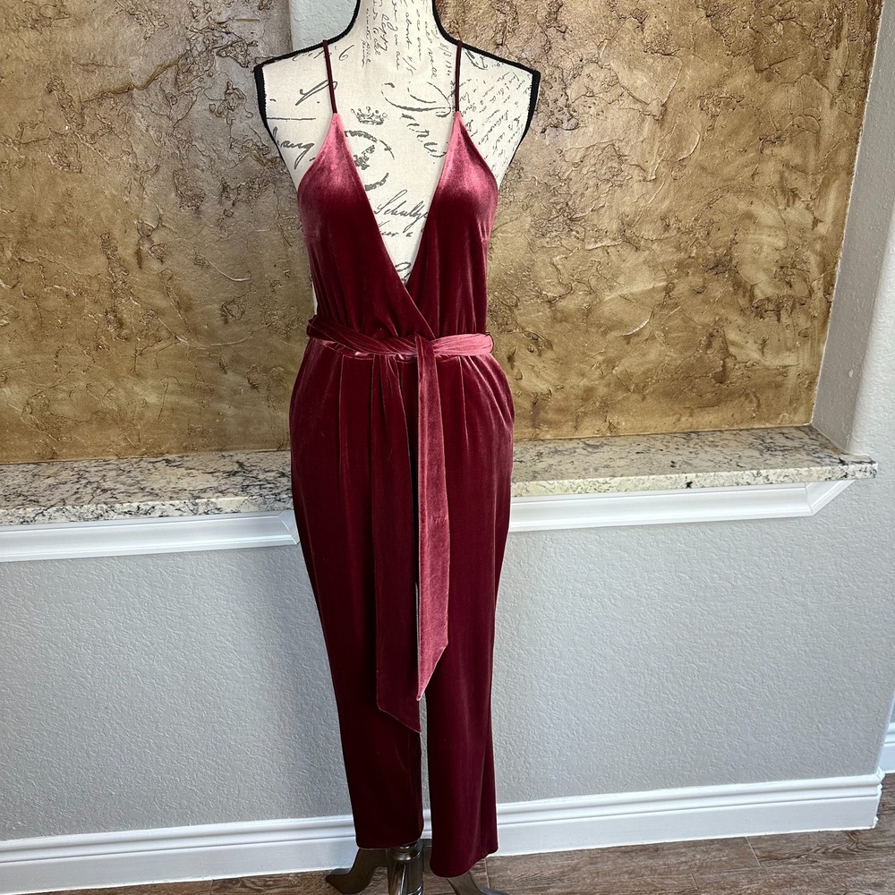 Express Jumpsuit Women 6 Belted Deep V Velour Stretch Burgundy Party‎ Holiday
